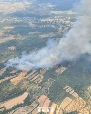 Vista aèria de l&#039;incendi que s&#039;ha declarat al Pont d&#039;Armentera