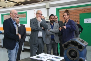 El conseller d&#039;Educació, Josep Bargalló, i del conseller de Treball, Chakir El Homrani, durant la visita a l&#039;Institut Pere Martell de Tarragona en el marc de la presentació del CRITC