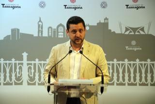 L&#039;alcalde de Tarragona, Rubén Viñuales, en la roda de premsa per presentar les primeres accions per combatre les ocupacions delinqüencials a la ciutat