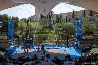 Imatge d&#039;un partit de bàsquet 3x3 disputat al Camp de Mart de Tarragona