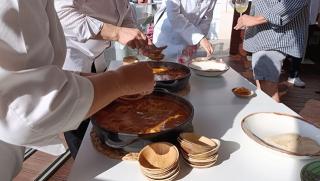 Un total de 24 restaurants de la ciutat serviran menús amb romesco maridats amb macabeus de la DO Tarragona