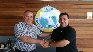 El president del Club Nàutic Salou, Jaume Vicheto, i el CEO d&#039;Hermanos Guasch S.A., Rodolf Guasch