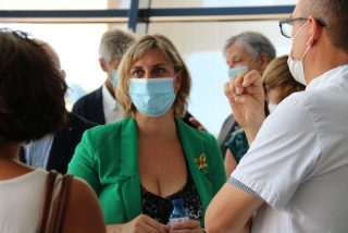 Imatge de la consellera de Salut, Alba Vergés, en el marc d&#039;una visita a l&#039;Hospital Sant Joan de Reus, on s&#039;hi fa un cribratge massiu amb proves PCR durant tres dies, el 21 d&#039;agost del 2020