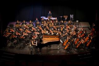 La presentació oficial d’aquesta nova seu es va fer amb un concert de l’Orquestra Simfònica de la URV, amb la pianista solista Sara Serrano