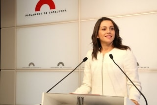 La líder de Cs, Inés Arrimadas, en roda de premsa, aquest dijous, al Parlament 