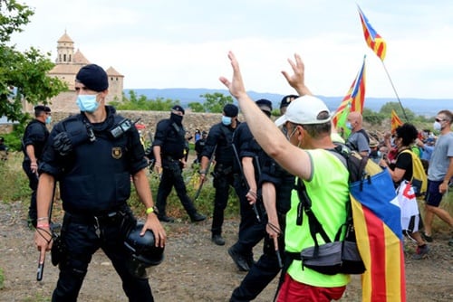 protestes Rei Espanya Poblet