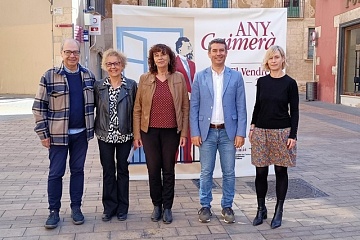 L'alcalde del Vendrell, Kenneth Martinez, i la regidora de Cultura, Silvia Vaquero, van presentar l'acte central de l'Any Guimerà acompanyats de representant de les formacions participants