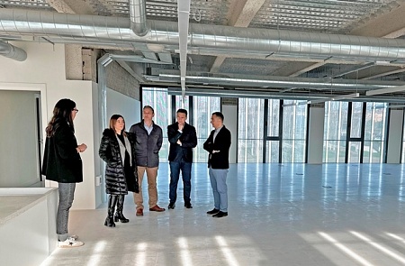 L'alcalessa de Reus, Sandra Guaita, ha visitat el nou edifici que acollirà REDESSA Innovació