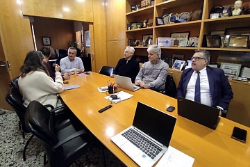 Reunió de l'alcalde de Calafell, Ramon Ferré, amb representants de Telecomunicacions