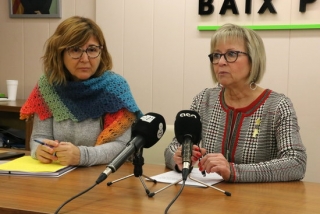 Les presidentes dels consells comarcals del Garraf i del Baix Penedès, Gloria Garcia i Eva Serramià, en roda de premsa el 7 de gener 