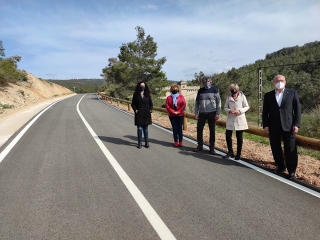 La presidenta de la Diputació de Tarragona, Noemí Llauradó, acompanyada d&#039;alcaldes i alcaldesses i diputats de la institució, va conèixer sobre el terreny la millora d&#039;aquesta via