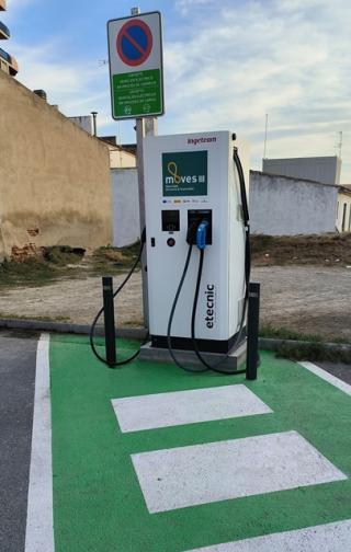 L’Ajuntament de Constantí ha instal·lat dos nous punts de recàrrega de vehicles elèctrics al nucli urbà