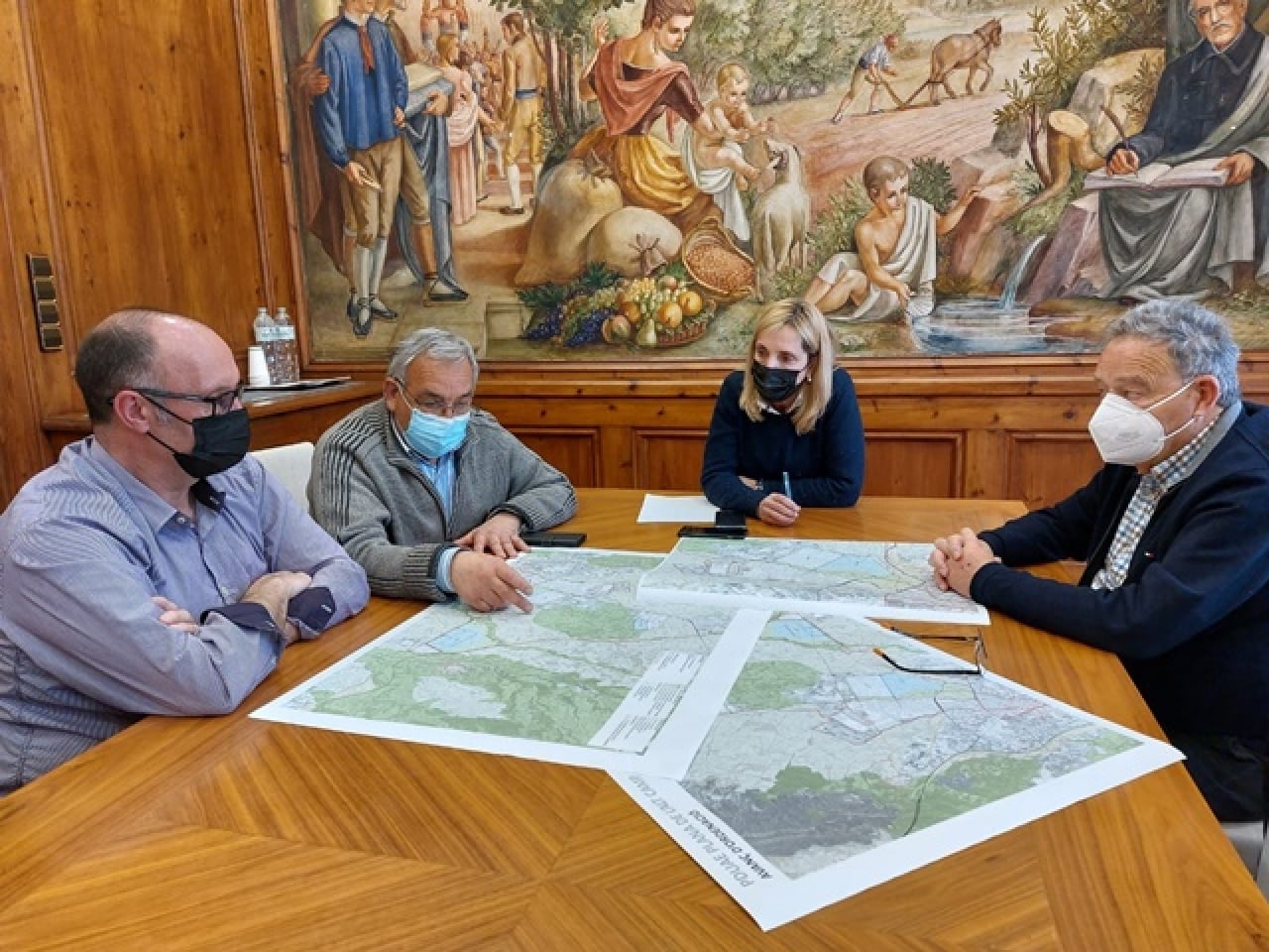 L&#039;alcaldessa de Valls, Dolors Farré, s&#039;ha reunit aquesta tardat amb els alcaldes d’Alió, el Pla de Santa Maria i Vila-rodona