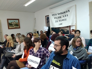 La plantilla de l&#039;Ajuntament de Cunit  va protestar pel bloqueig del conveni durant l&#039;últim plenari