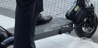 Detall de la imatge de la campanya de la Policia local del Vendrell de control i sanció dels vehicles de mobilitat personal (VMP),