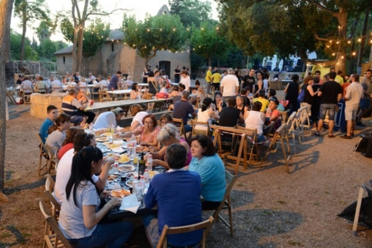 Imatge d&#039;arxiu del Sopar a la fresca de la &#039;Festa de la Granja&#039;