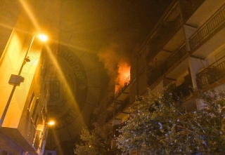 L&#039;incendi en un pis del carrer del Mig del Vendrell ha estat provocat per un presumpte cas de violència masclista