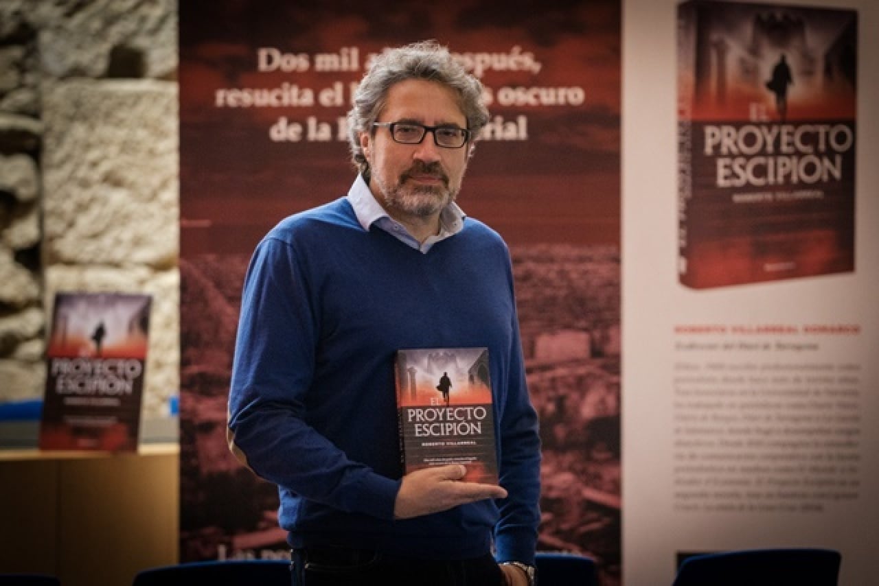 L&#039;escriptor i periodista, Roberto Villarreal, ha presentat la seva segona novel·la &#039;Proyecto Escipión&#039;, un thriller d&#039;intriga històrica amb la Tàrraco romana de fons  