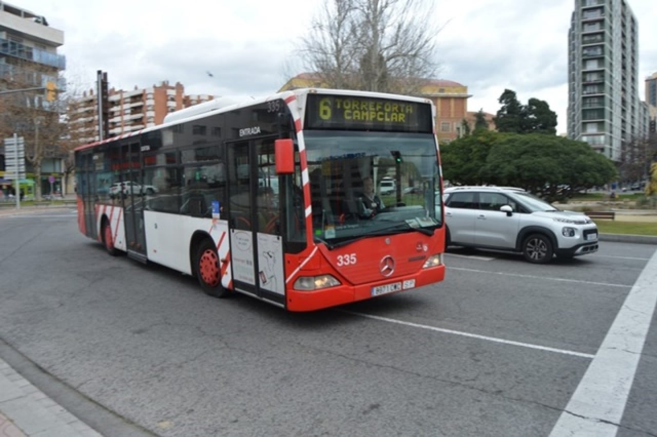 Imatge d&#039;arxiu d&#039;un autobús urbà de l&#039;Empresa Municipal de Transports (EMT) de Tarragona