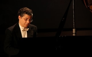 El pianista Leonel Morales