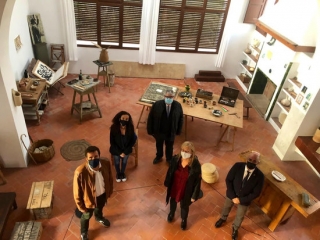 Visita de la consellera de Cultura, Àngels Pons, al Mas Miró