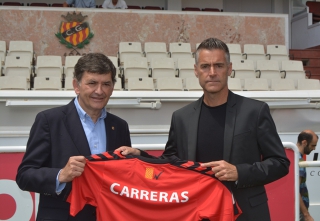 El president del Gimnàstic, Josep Andreu, amb el nou entrenador grana, Lluís Carreras