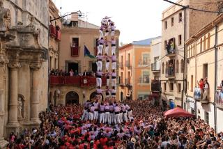 La Colla Jove Xiquets de Tarragona ha recuperat el seu castell bandera, el 5 de 9 amb folre, a la diada de Santa Teresa del Vendrell