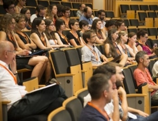 Les jornades concentren professors de català que exerceixen en diversos països del món.