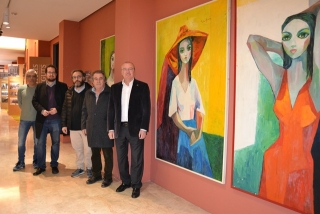 Visita dels alcaldes de Reus i Montblanc a l&#039;exposició del pintor Maties Palau Ferré  