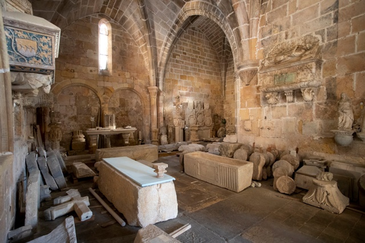 Capella de Santa Tecla la Vella de la Catedral de Tarragona, amb restes patrimonials