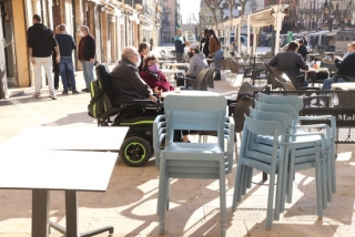 Imatge d&#039;una terrassa a mig muntar, a la plaça de la Font de Tarragona, el 23 de novembre del 2020
