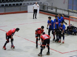 Imatge del partit disputat entre el CE Vendrell i el Girona CH Citylift, aquest dimarts, al Club d&#039;Esports