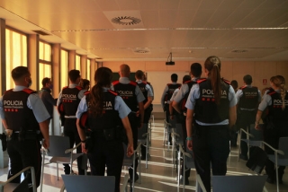 Imatge dels nous agents de Mossos d&#039;Esquadra que s&#039;han desplegat a la regió policial del Camp de Tarragona, durant la visita del conseller Joan Ignasi Elena