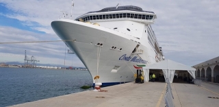 Creuer de Costa Mediterránea atracat al Port de Tarragona