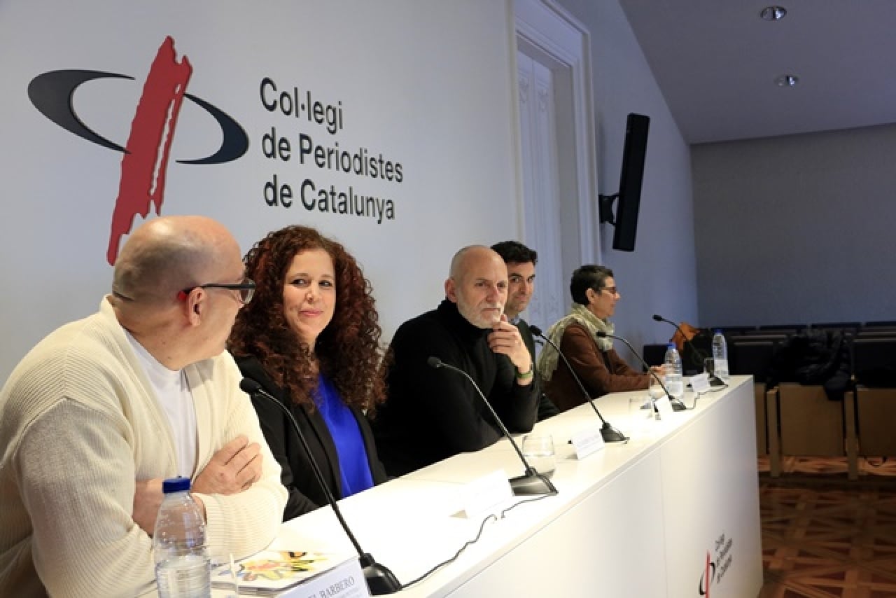 Activistes i entitats com la Fundació Vicki Bernadet han presentat aquest dijous una proposta de comissió de la veritat per investigar la pederàstia a l&#039;Església, a la seu del Col·legi de Periodistes de Catalunya, a Barcelona