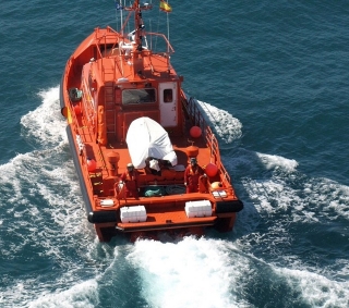 Imatge d&#039;arxiu d&#039;una embarcació de Salvament Marítim del Port de Tarragona