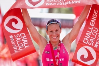 La triatleta Sara Loher ha guanyat en la categoria de dones