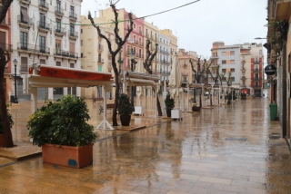 Imatge de la plaça de la Font de Tarragona, aturada pel coronavirus, el 16 de març del 2020