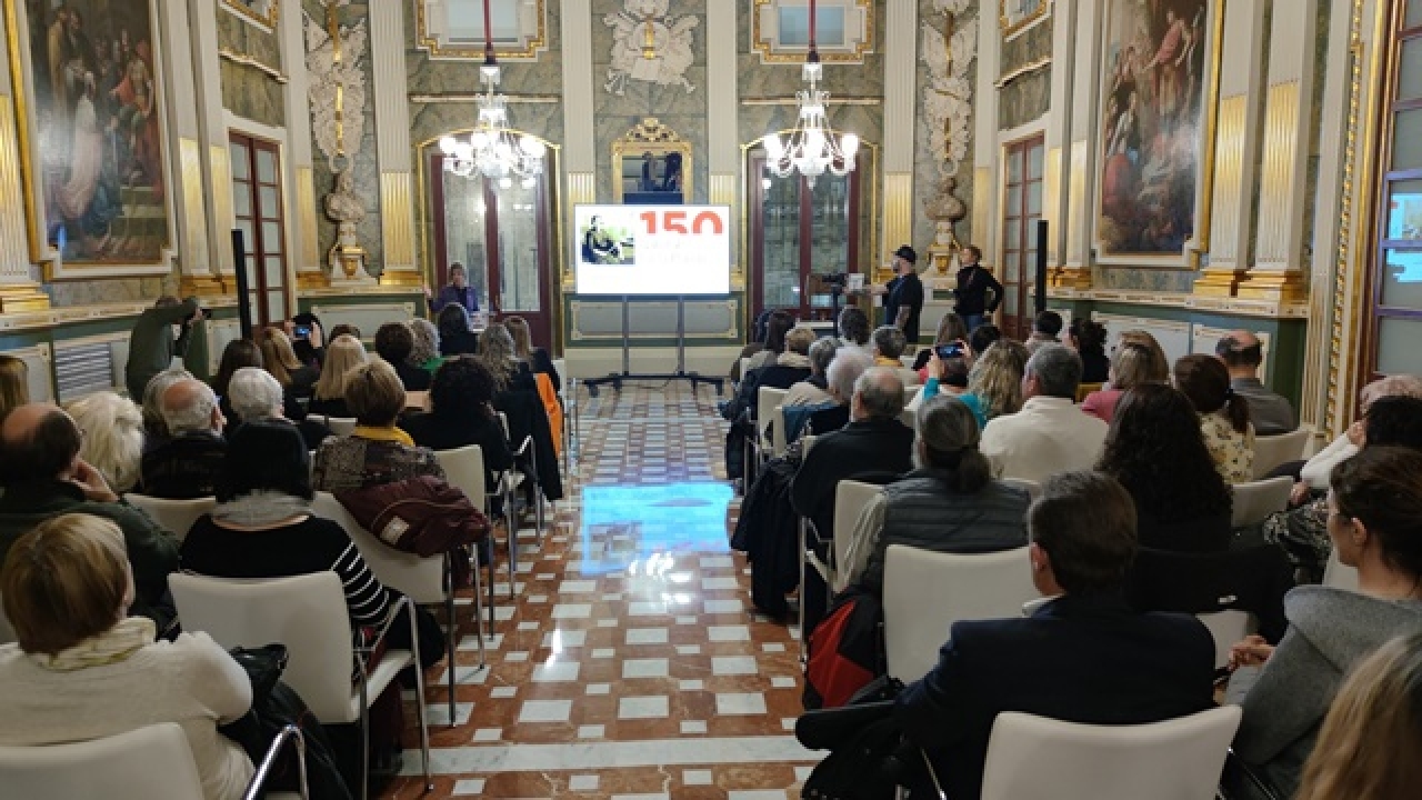 Imatge de la inauguració de l’exposició i l’acte d’homenatge a totes les dones alcaldesses de la demarcació de Tarragona des de la recuperació de la democràcia 