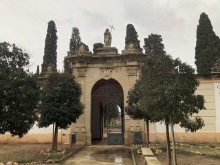 Entrada del cementiri municipal de Montblanc