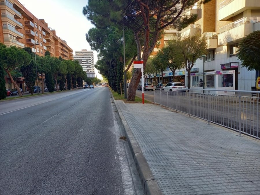 Aquest divendres es posen en funcionament les noves parades Via Roma 7 i Via Roma 14, que s’ubiquen a la zona central de l’avinguda Roma