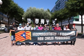 Imatge dels participants en l&#039;acte de suport al projecte de Carles Puigdemont, celebrat a Tarragona