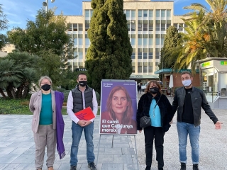 Els primers candidats de la llista s’han trobat aquesta tarda per presentar els eixos de campanya davant l’Hospital Joan XXIII de Tarragona