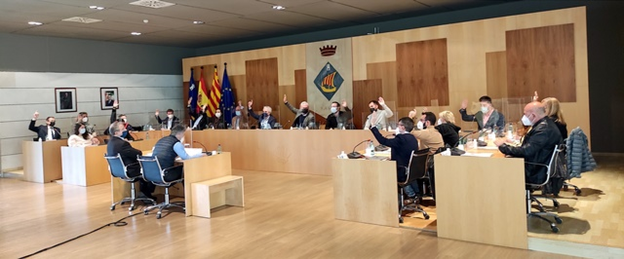 El Ple de l&#039;Ajuntament de Salou ha aprovat una declaració institucional en la qual s&#039;insta la Generalitat a que presenti i sotmeti a votació el nou PDU del Centre Recreatiu i Turístic (CRT)