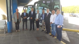Presentació dels nous busos llançadora que comunicaran les ciutats de Tarragona i Reus amb l’estació d’Alta Velocitat del Camp de Tarragona (a la imatge)