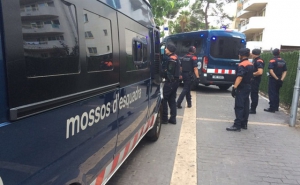 Els Mossos van fer dimecres a Salou un operatiu antidroga i d&#039;estrangeria amb la policia local i l&#039;espanyola.