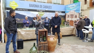 La presidenta de la Diputació de Tarragona, Noemí Llauradó, ha inaugurat aquest dissabte una nova edició de la Fira de l&#039;Oli de Cabacés