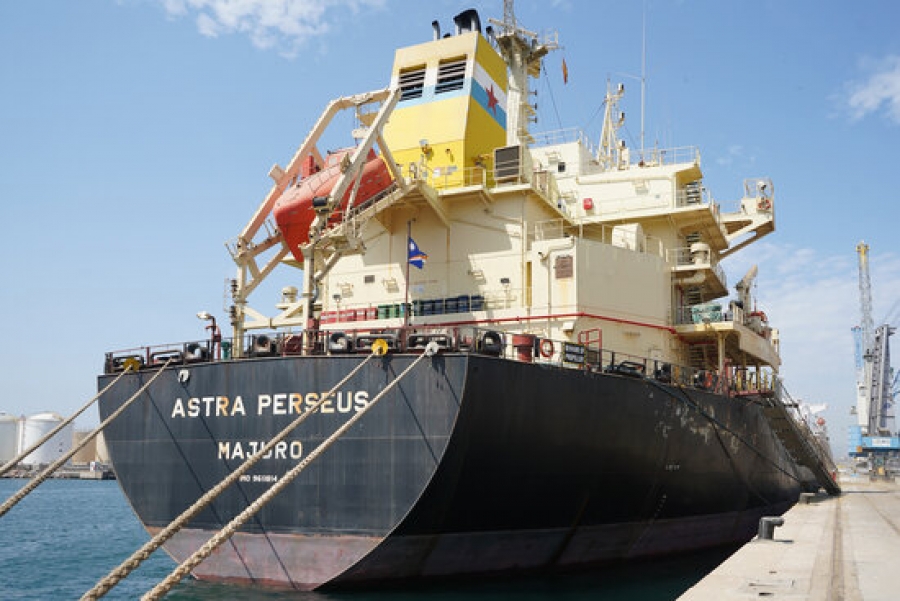 Imatge del vaixell Astra Persequs, on s&#039;ha efectuat l&#039;operació de càrrega d&#039;alfals feta fins ara al Port de Tarragona