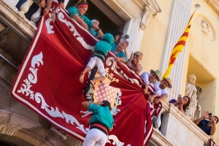 Imatge d&#039;arxiu del balcó de l&#039;Ajuntament de Tarragona, durant una diada castellera de Santa Tecla