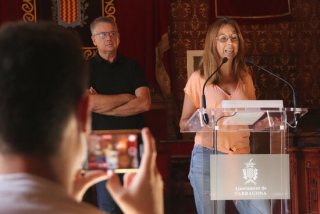 Imatge de la consellera de Cultura de Tarragona, Inés Solé, amb l&#039;alcalde de Tarragona, Pau Ricomà, durant la roda de premsa d&#039;aquest dilluns, el 20 de setembre del 2021